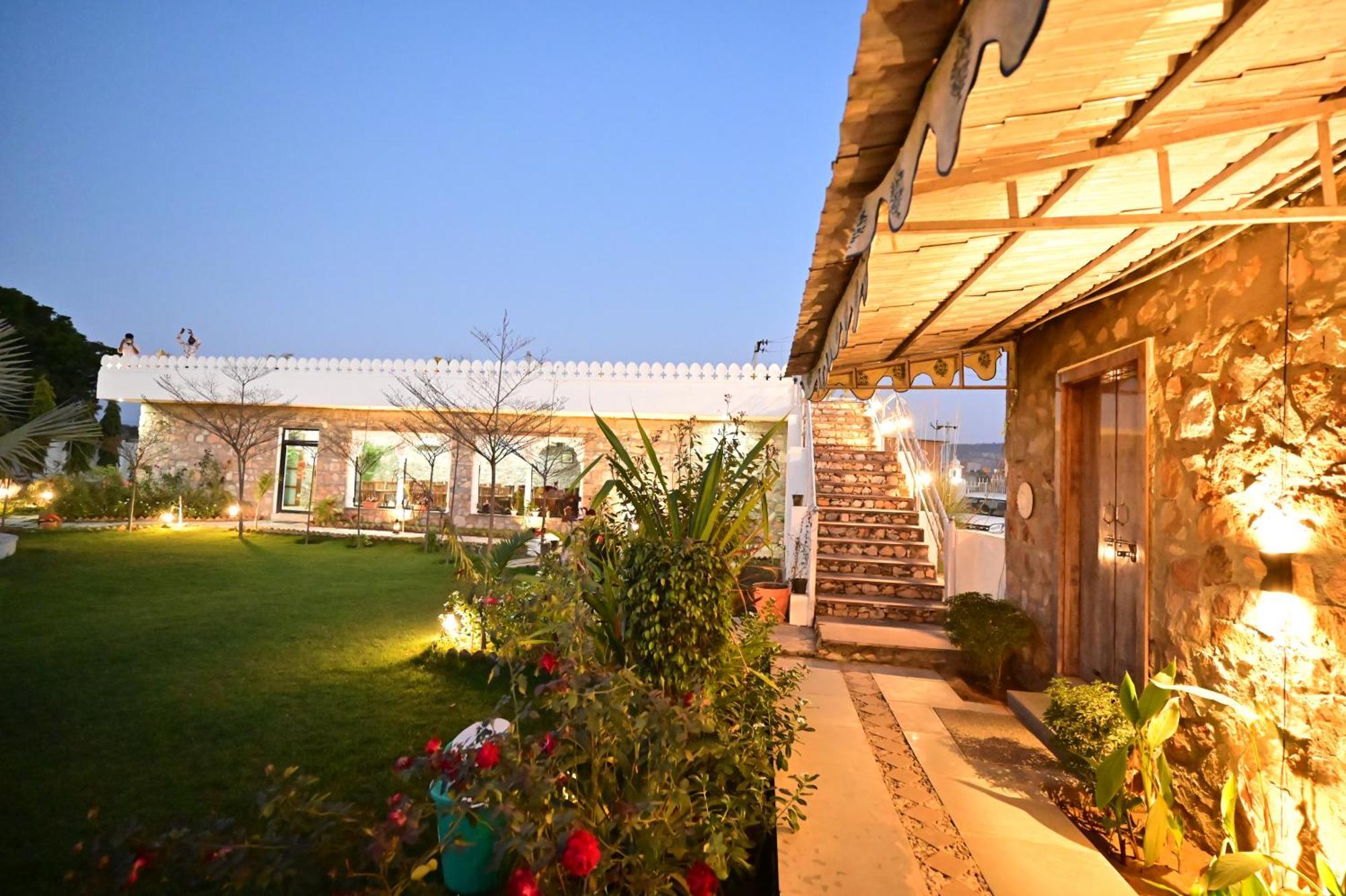 The Castle Crown - Hem Vilas Resort Ranthambhore Sawai Madhopur Exterior photo