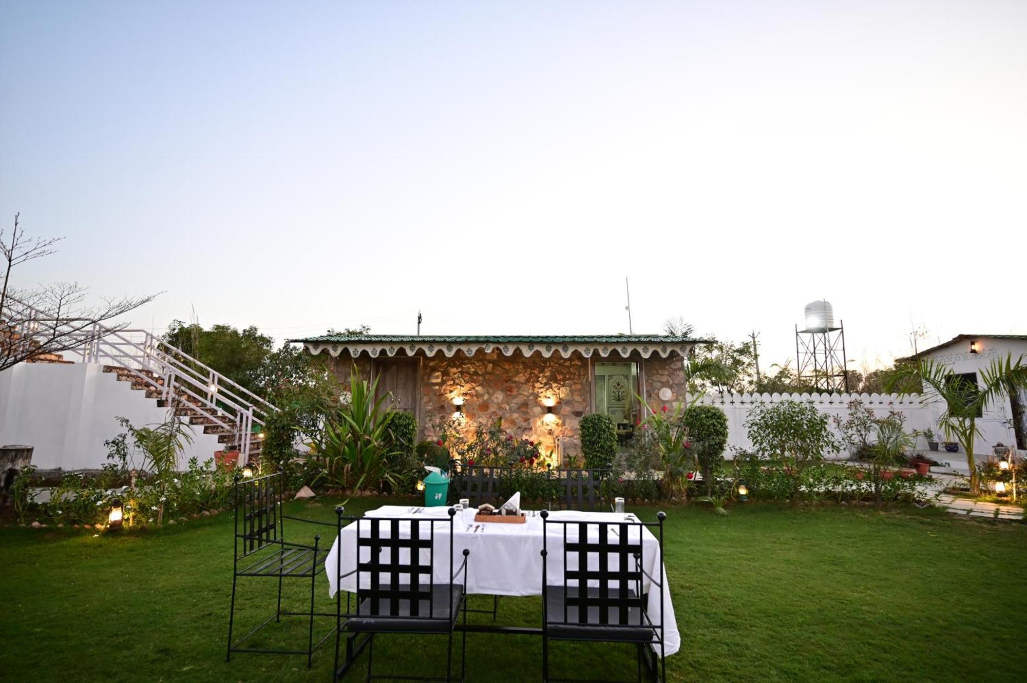 The Castle Crown - Hem Vilas Resort Ranthambhore Sawai Madhopur Exterior photo